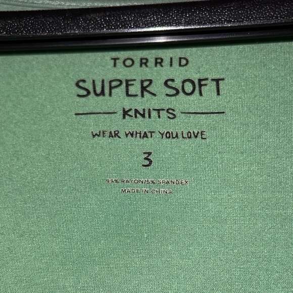 Torrid Olive Button-Front Tank Top - Picture 2 of 3